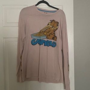 long sleeve garfield graphic tee